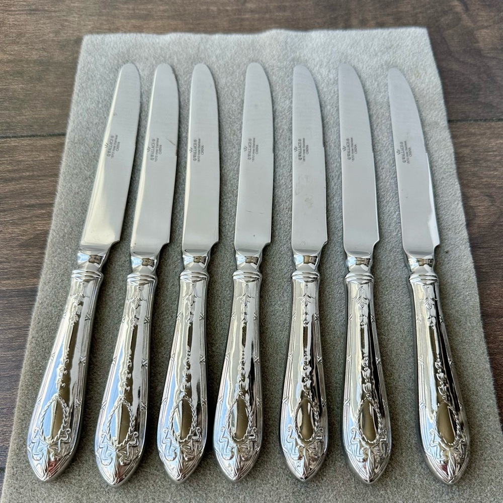 Set of 7 Wallace Hotel Stainless 18/10 Knives Cutlery Flatware